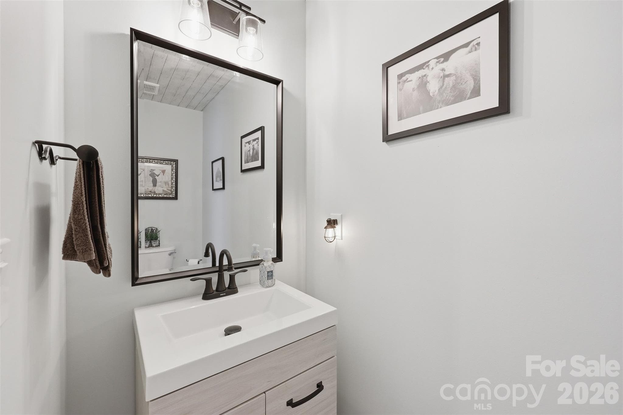 Townhouse at 311 Wilkes Place Drive, Fort Mill, photo 11 of 14
