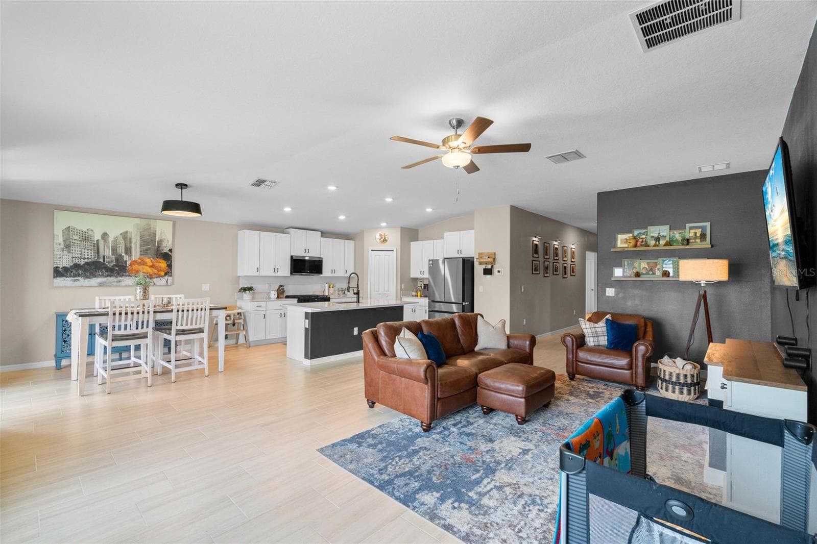 Single Family Residence at 13608 SUNSET SAPPHIRE CT, PARRISH, photo 9 of 46