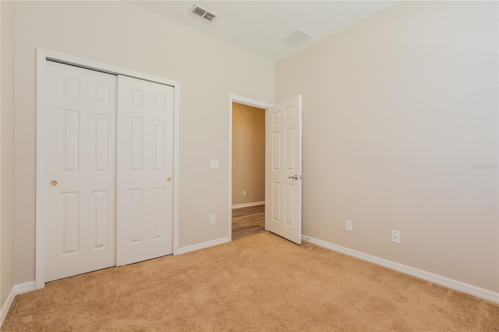 Single Family Residence at 5061 GANDROSS LN, MOUNT DORA, photo 12 of 15