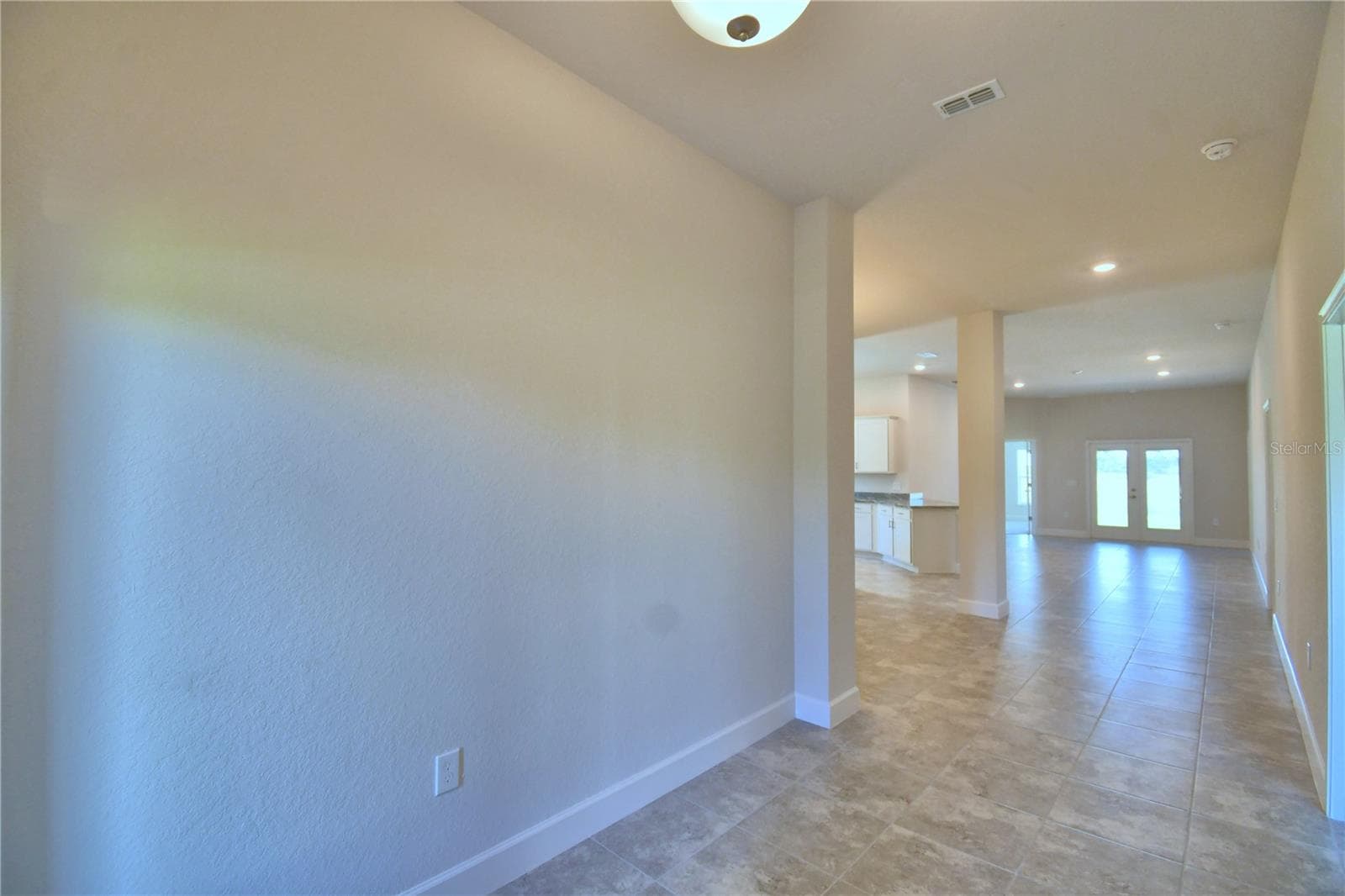 Single Family Residence at 4616 CALAMINT LN, AUBURNDALE, photo 3 of 52