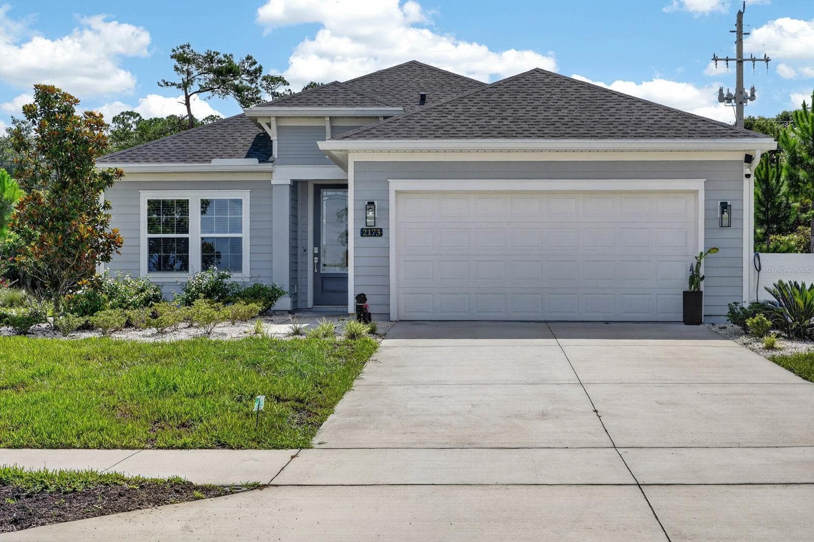 Single Family Residence at 2173 RAGLAN CIR, ORMOND BEACH, photo 2 of 44