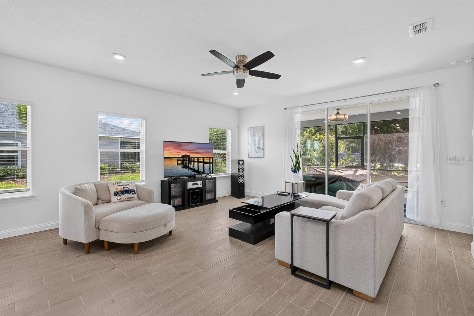 Single Family Residence at 2173 RAGLAN CIR, ORMOND BEACH, photo 10 of 44