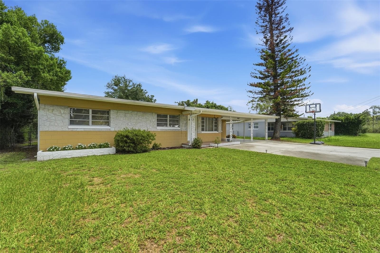 Single Family Residence at 123 E LAKE MARY DR, ORLANDO, photo 4 of 45
