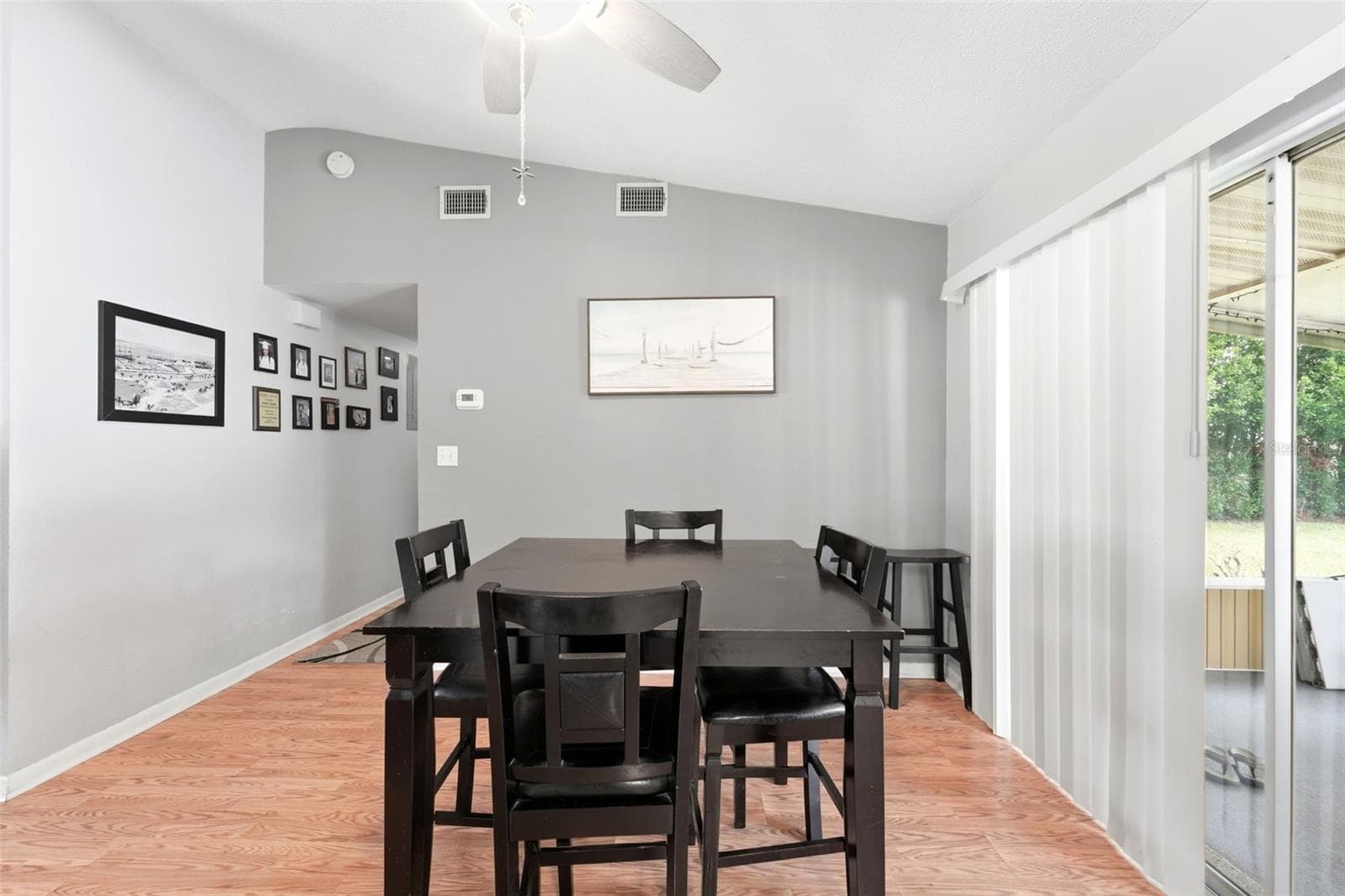 Single Family Residence at 123 E LAKE MARY DR, ORLANDO, photo 10 of 45