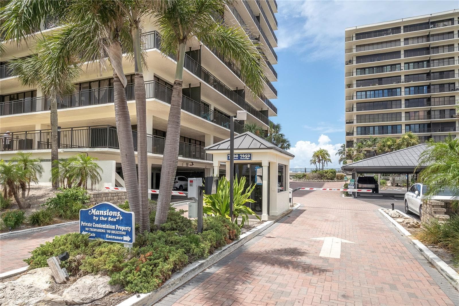 Condominium at 7600 BAYSHORE DR #701, TREASURE ISLAND, photo 2 of 41