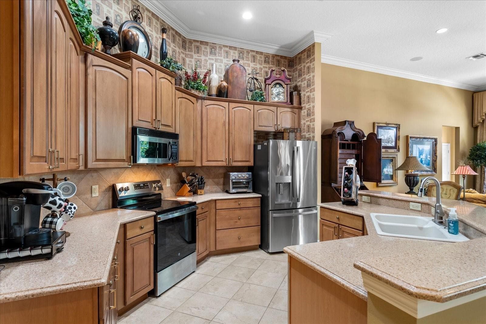 Single Family Residence at 131 ALEXANDRIA PLACE DR, APOPKA, photo 13 of 53