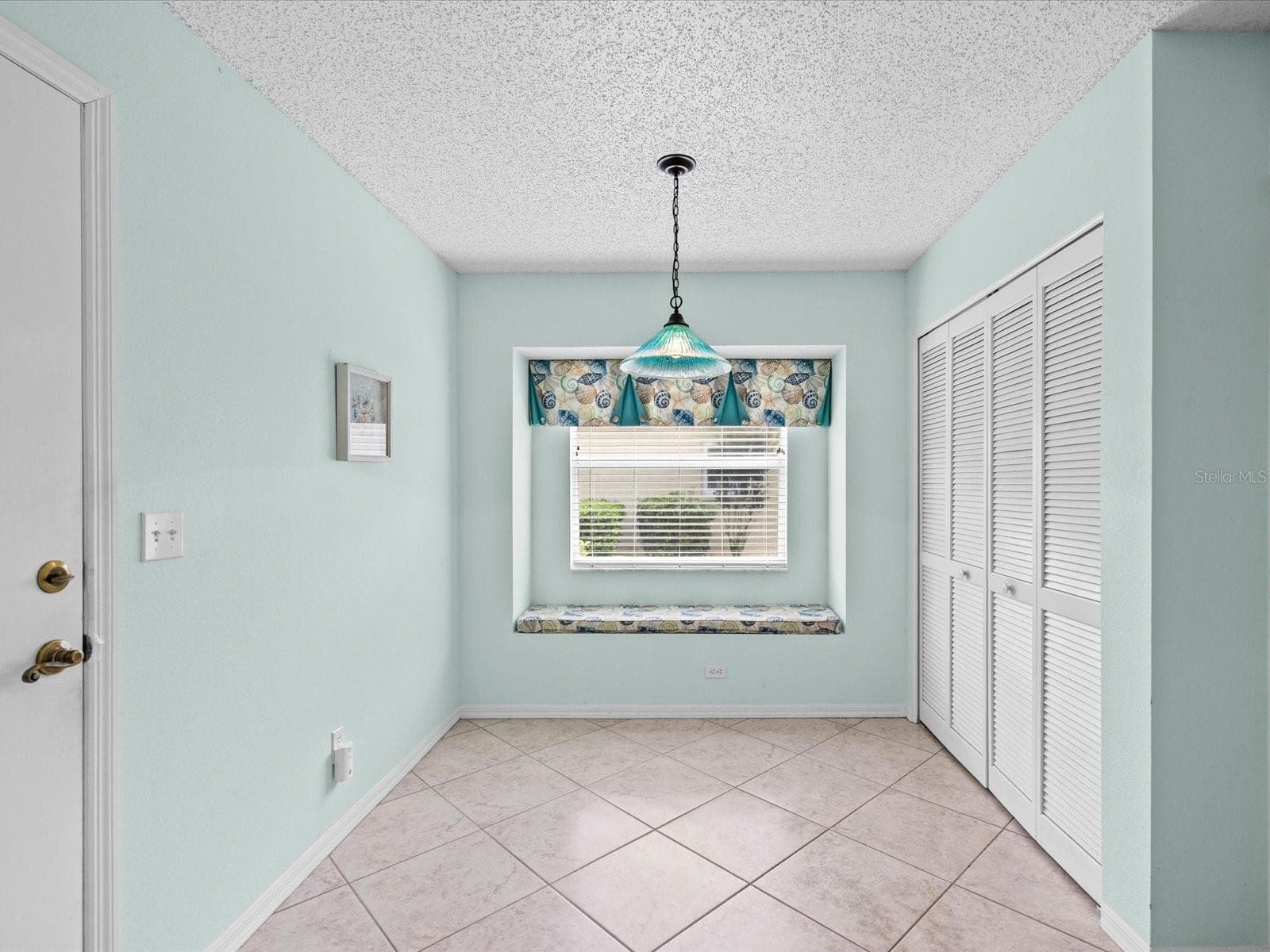 Breakfast Area with laundry closet - 830 MCCALLISTER AVE, SUN CITY CENTER