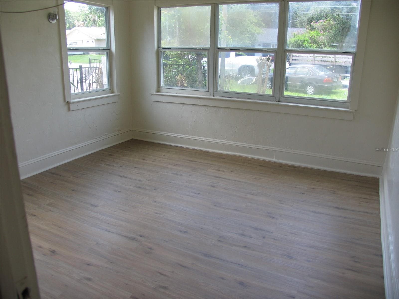 First bedroom - 323 DOVER ST, ORLANDO