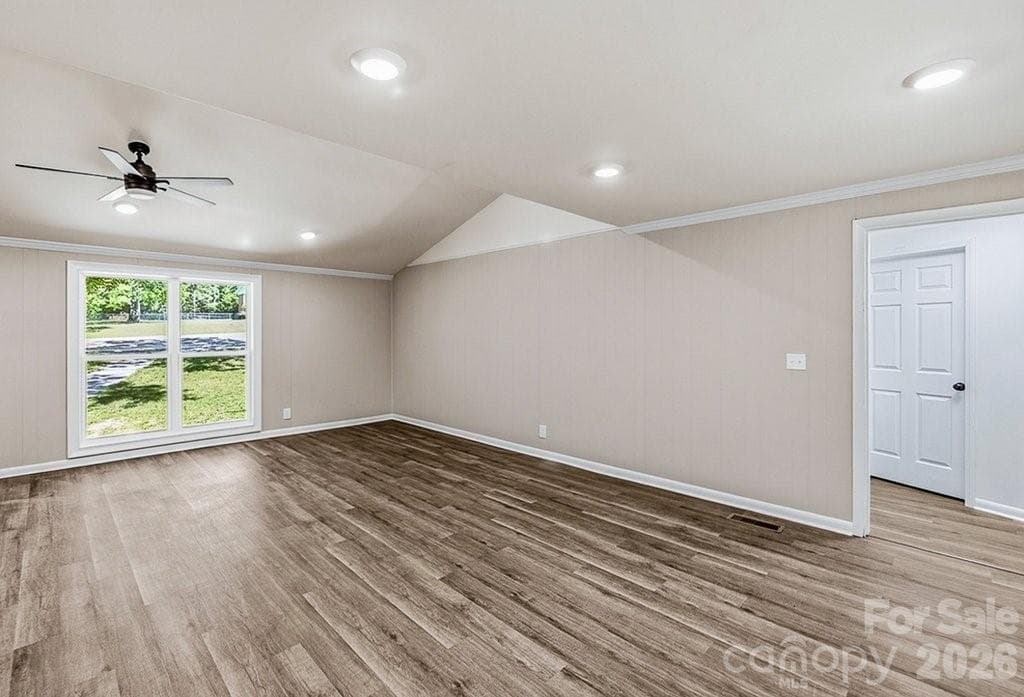 Single Family Residence at 139 E Forest Drive, Union, photo 14 of 42