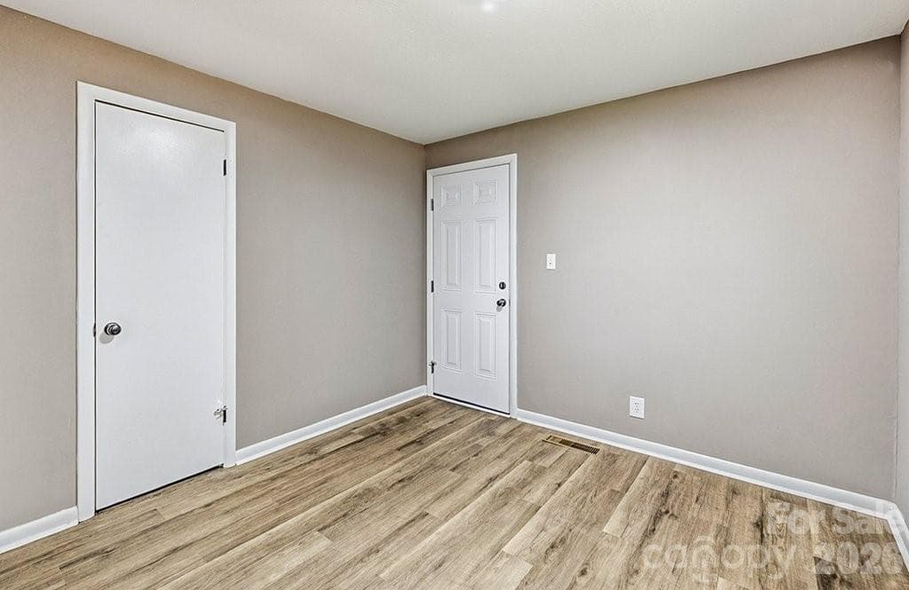 Single Family Residence at 139 E Forest Drive, Union, photo 23 of 42