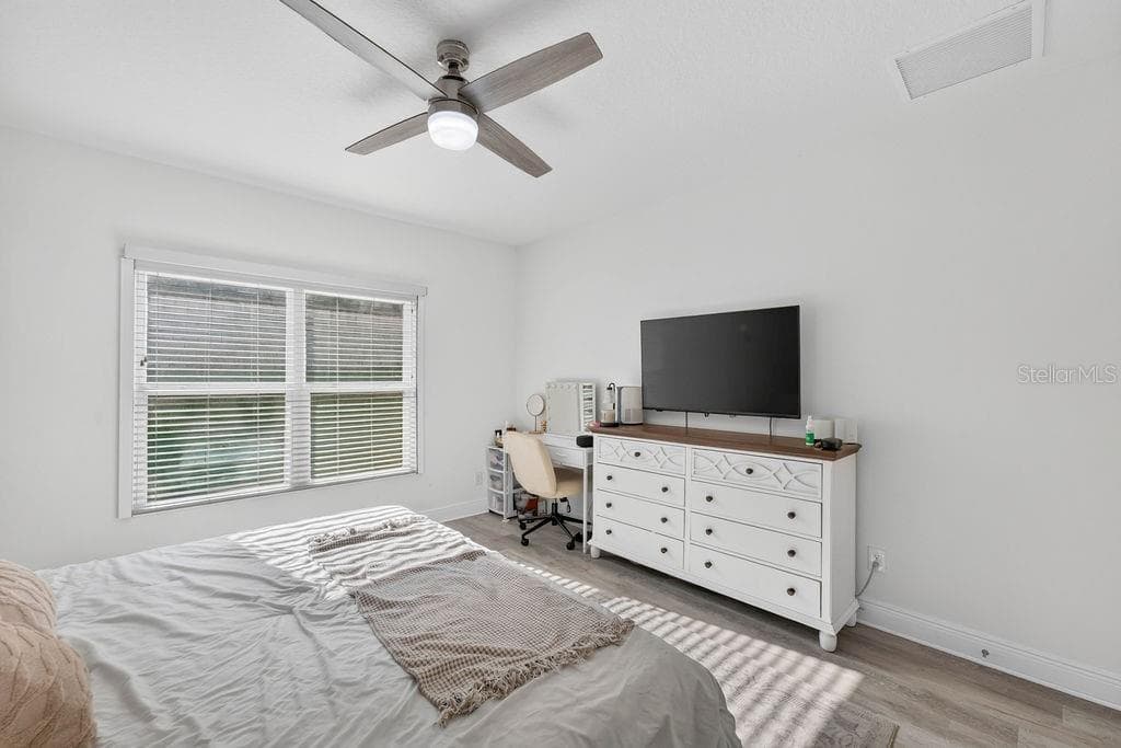 Single Family Residence at 594 BELLINGHAM WAY, MINNEOLA, photo 15 of 50