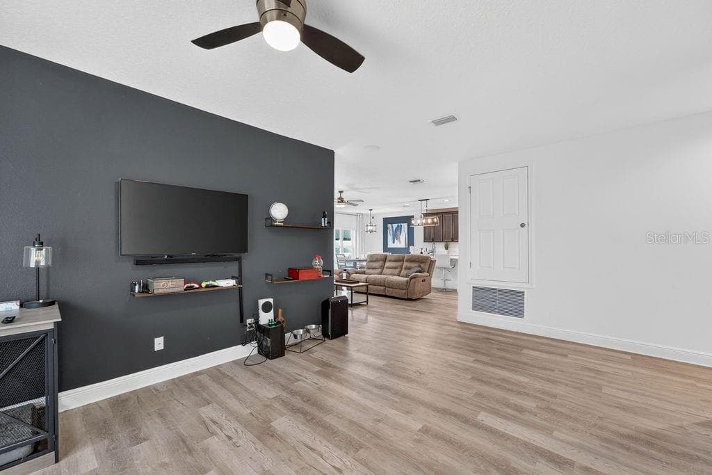 Single Family Residence at 594 BELLINGHAM WAY, MINNEOLA, photo 31 of 50