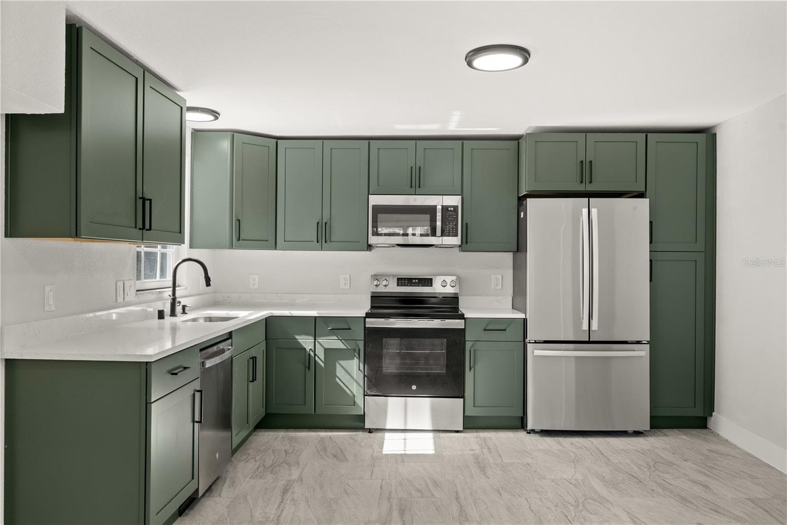 Single Family Residence at 309 BATH ST, TARPON SPRINGS, photo 9 of 44
