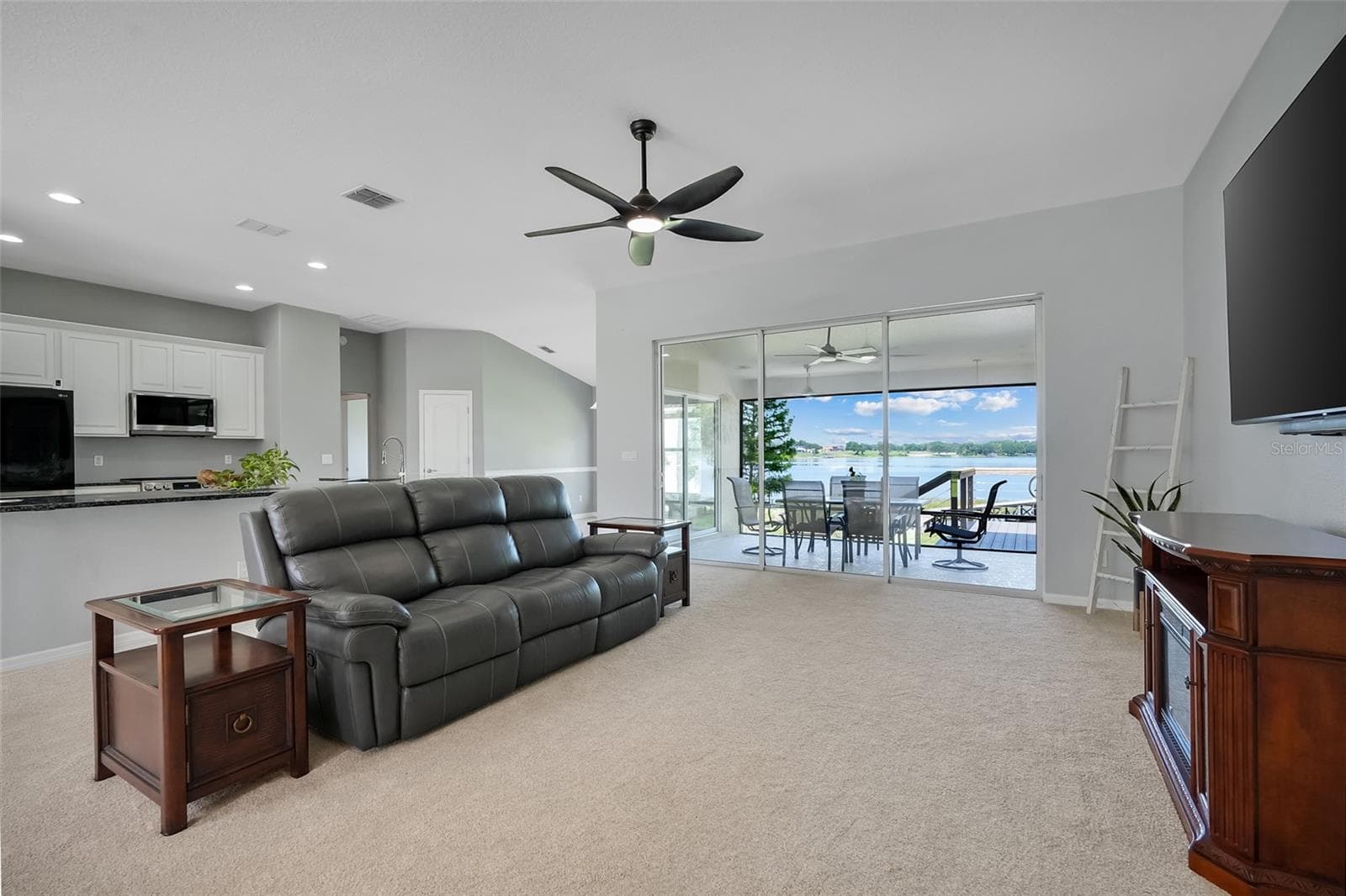 Single Family Residence at 18233 ROSE ST, GROVELAND, photo 10 of 60