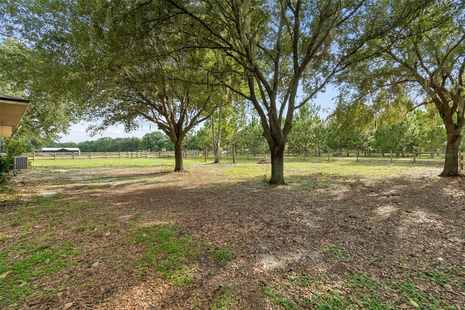 Single Family Residence at 336 CORBETT RD, LITHIA, photo 38 of 47