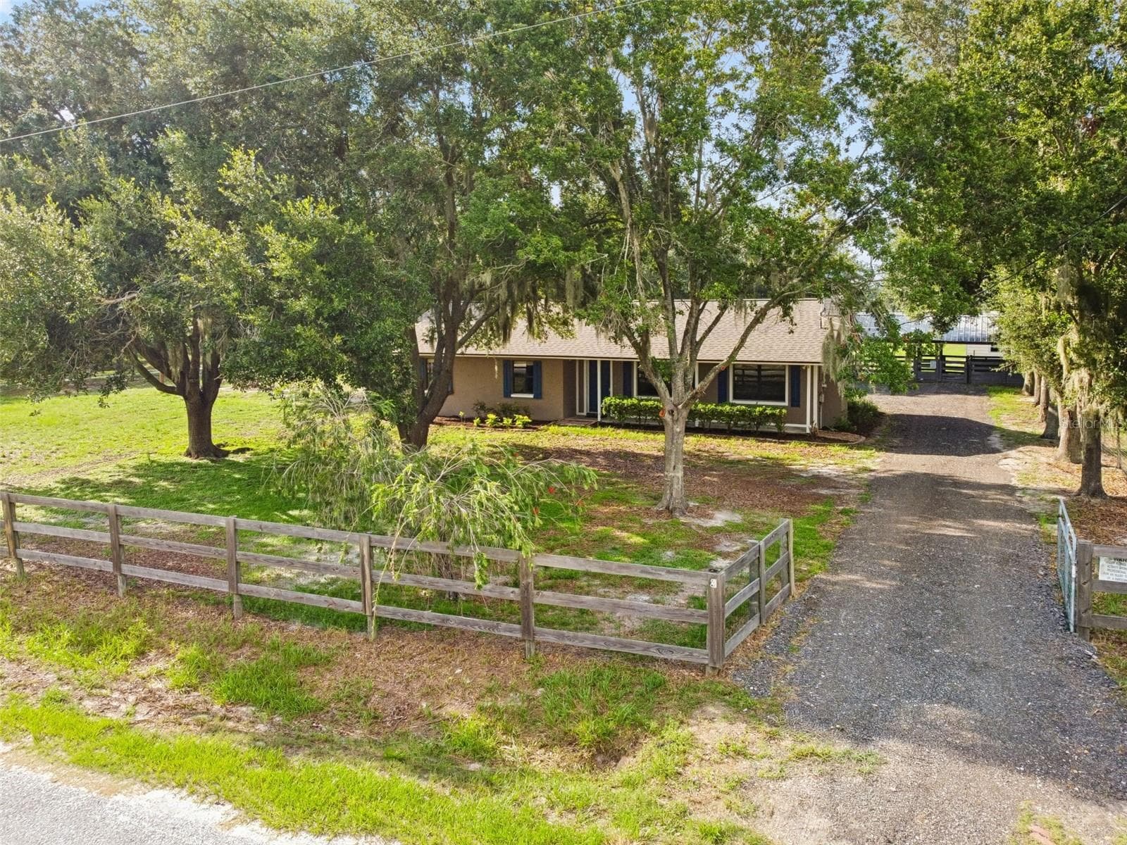 Single Family Residence at 336 CORBETT RD, LITHIA, photo 40 of 47