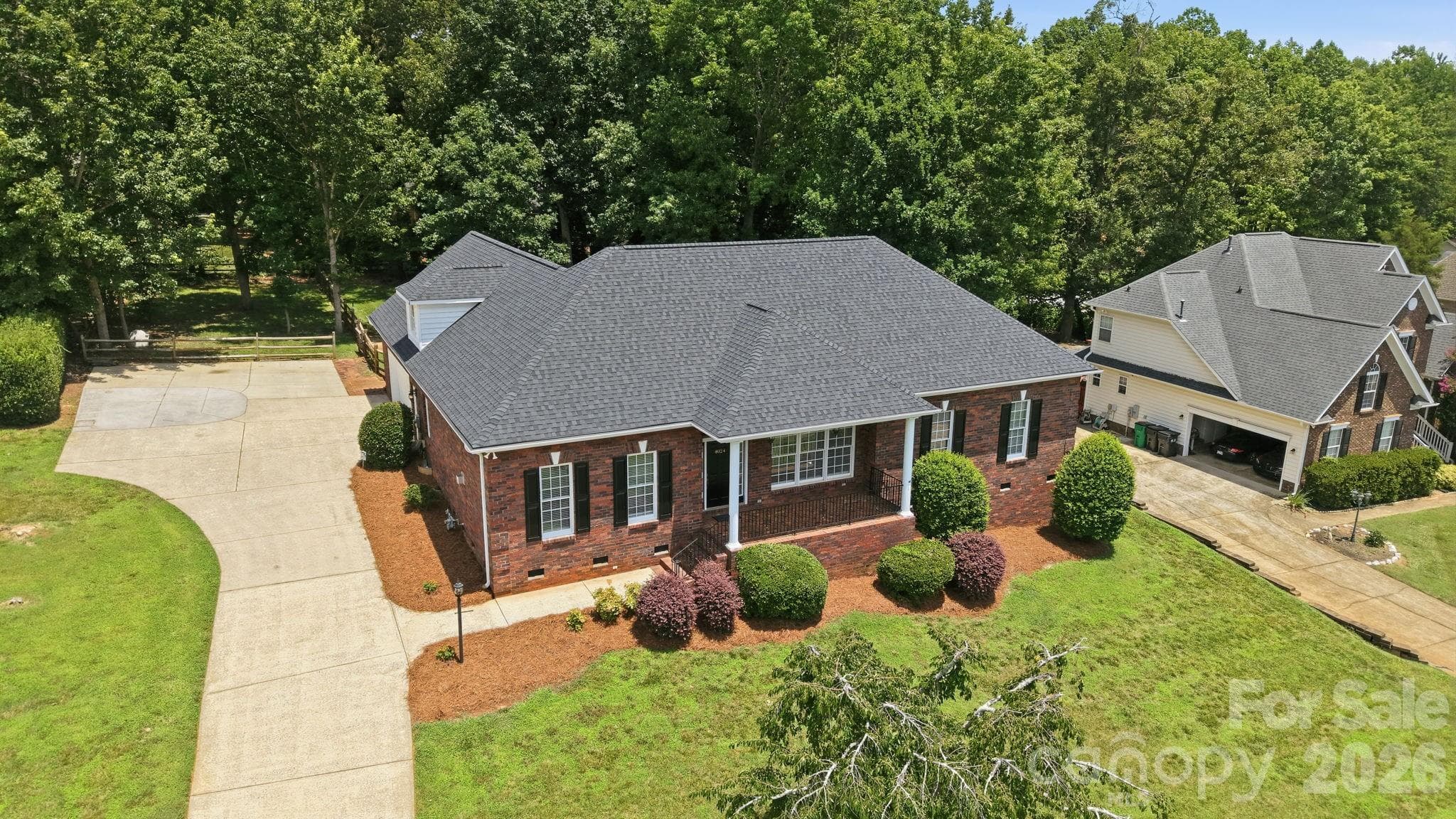 Single Family Residence at 4024 Wild Nursery Court, Charlotte, photo 2 of 39