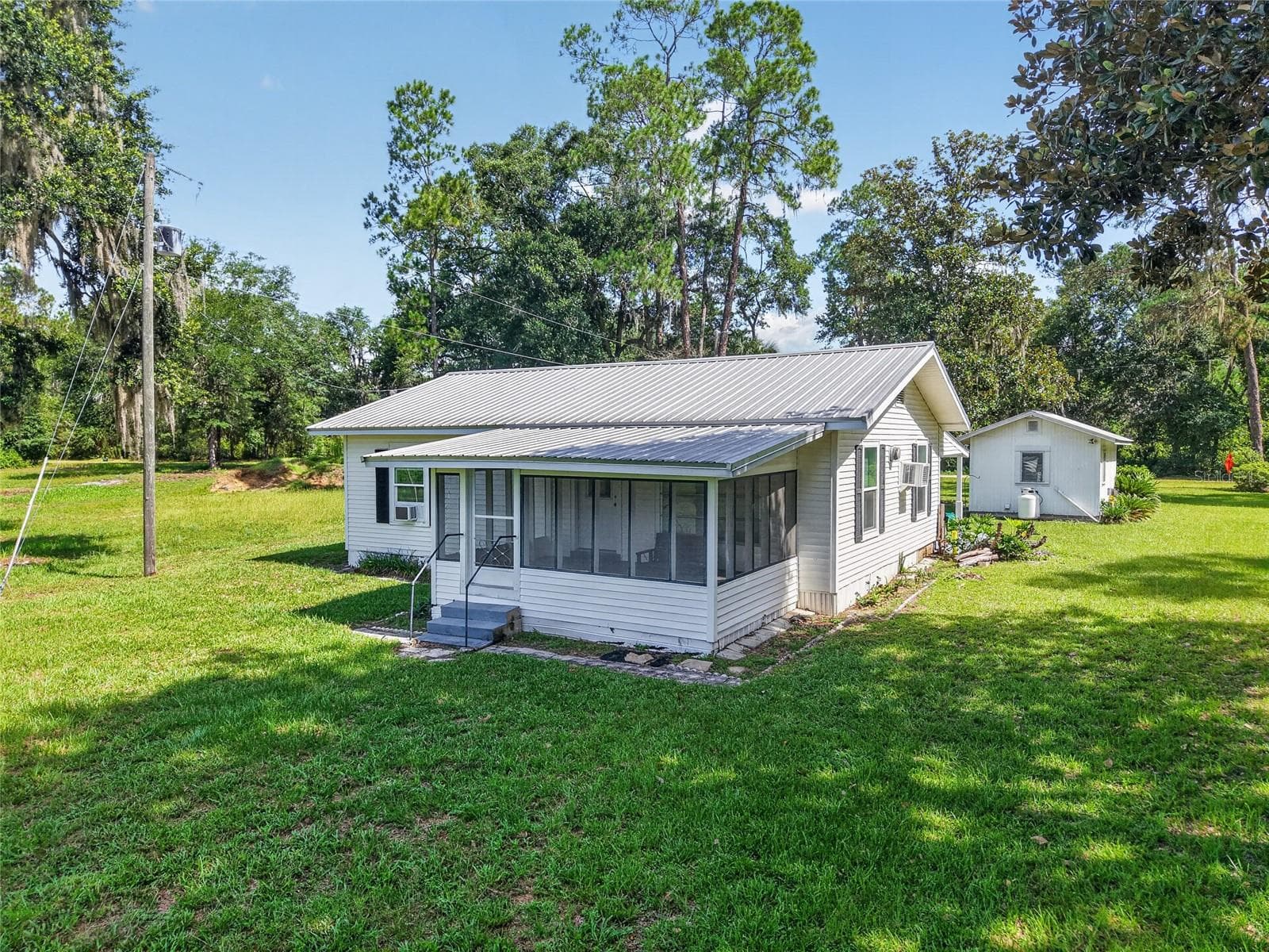 Single Family Residence at 148 LAKE SHORE TER, INTERLACHEN, photo 29 of 54
