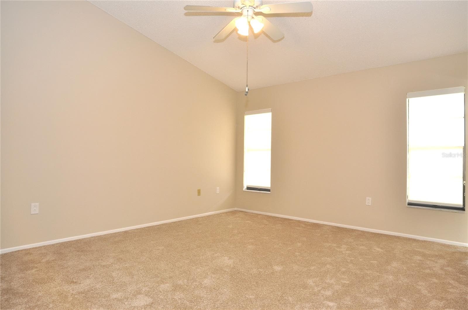 Primary bedroom - 5565 SALEM SQUARE DR N, PALM HARBOR