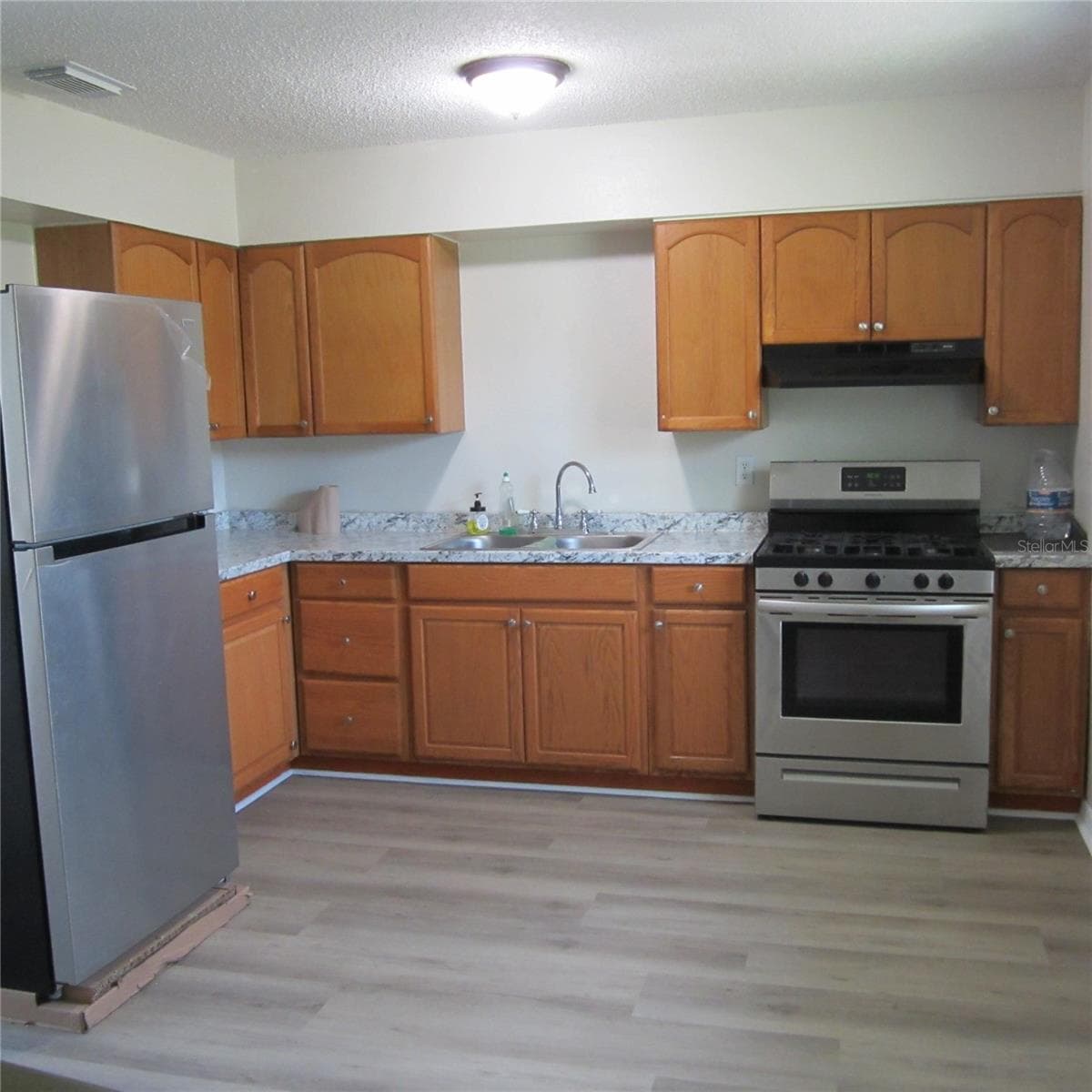 Single Family Residence at 520 W ELLA J GILMORE ST, APOPKA, photo 9 of 16