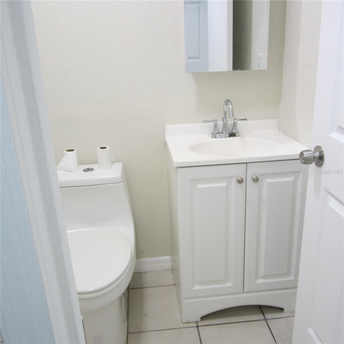 Single Family Residence at 520 W ELLA J GILMORE ST, APOPKA, photo 11 of 16