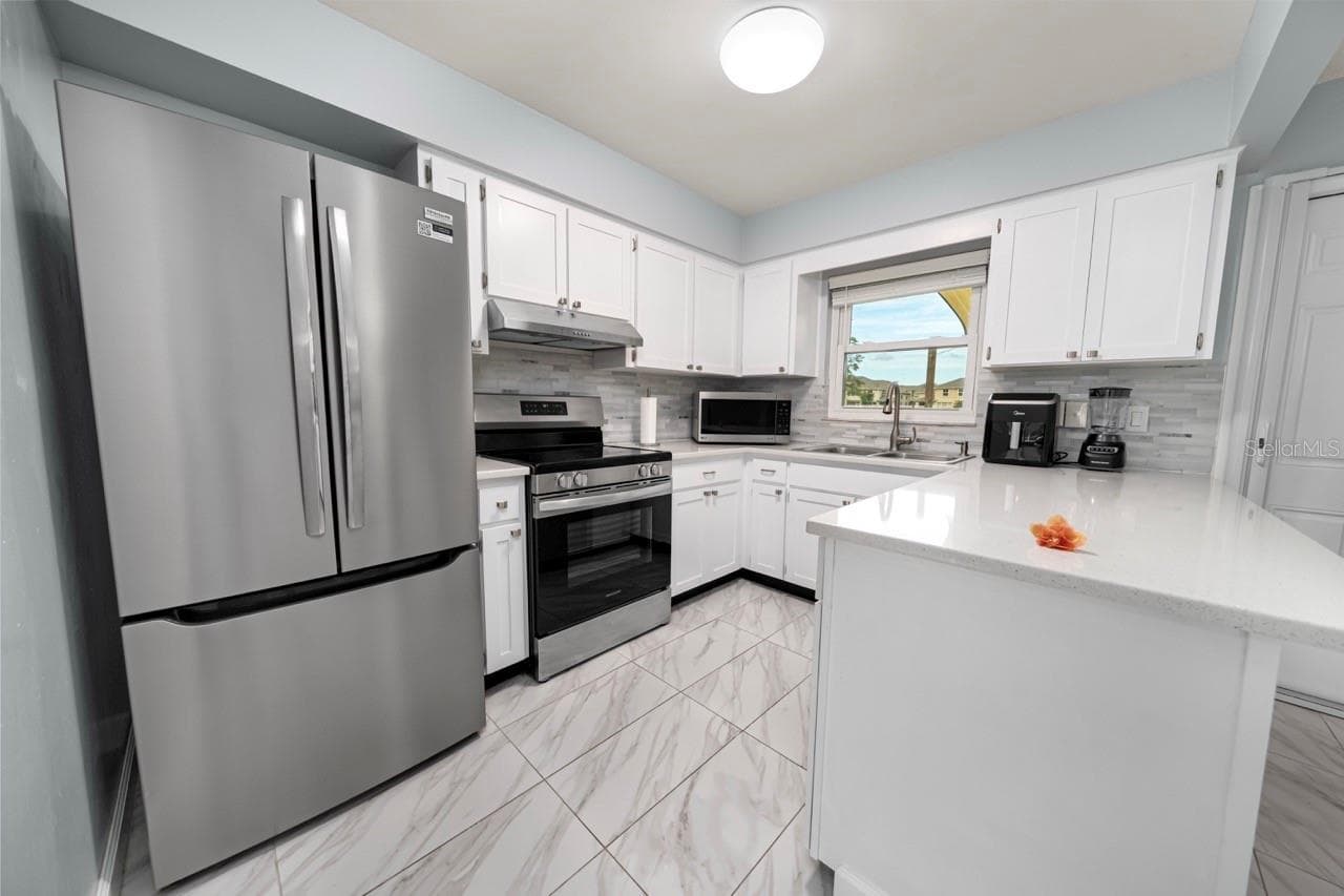 KITCHEN - 8235 BURGUNDY DR N #3, PINELLAS PARK