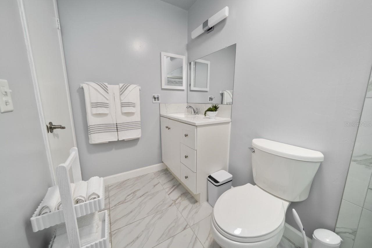 PRIMARY BATHROOM - 8235 BURGUNDY DR N #3, PINELLAS PARK