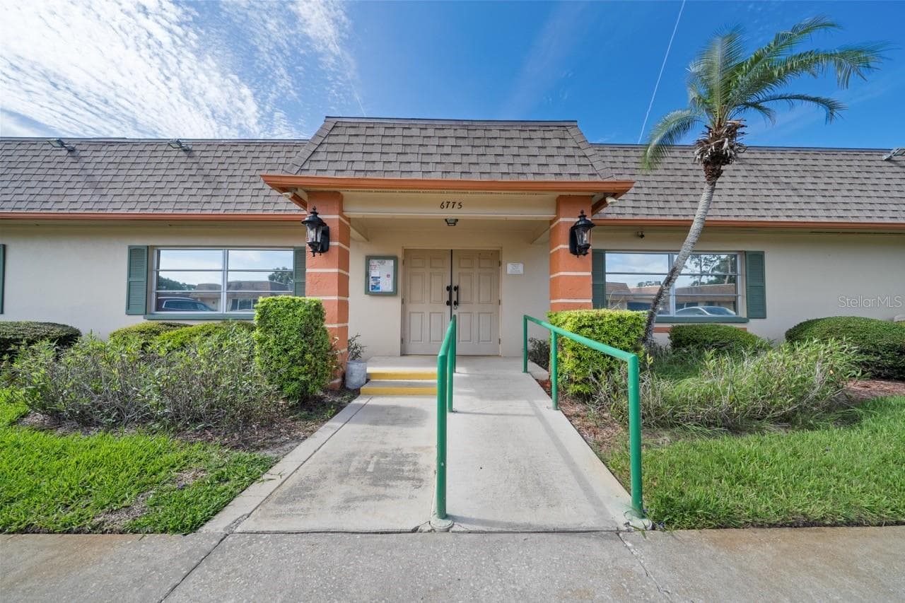 CLUBHOUSE. YOU WILL HAVE A KEY FOR THE CLUBHOUSE AND THE POOL - 8235 BURGUNDY DR N #3, PINELLAS PARK