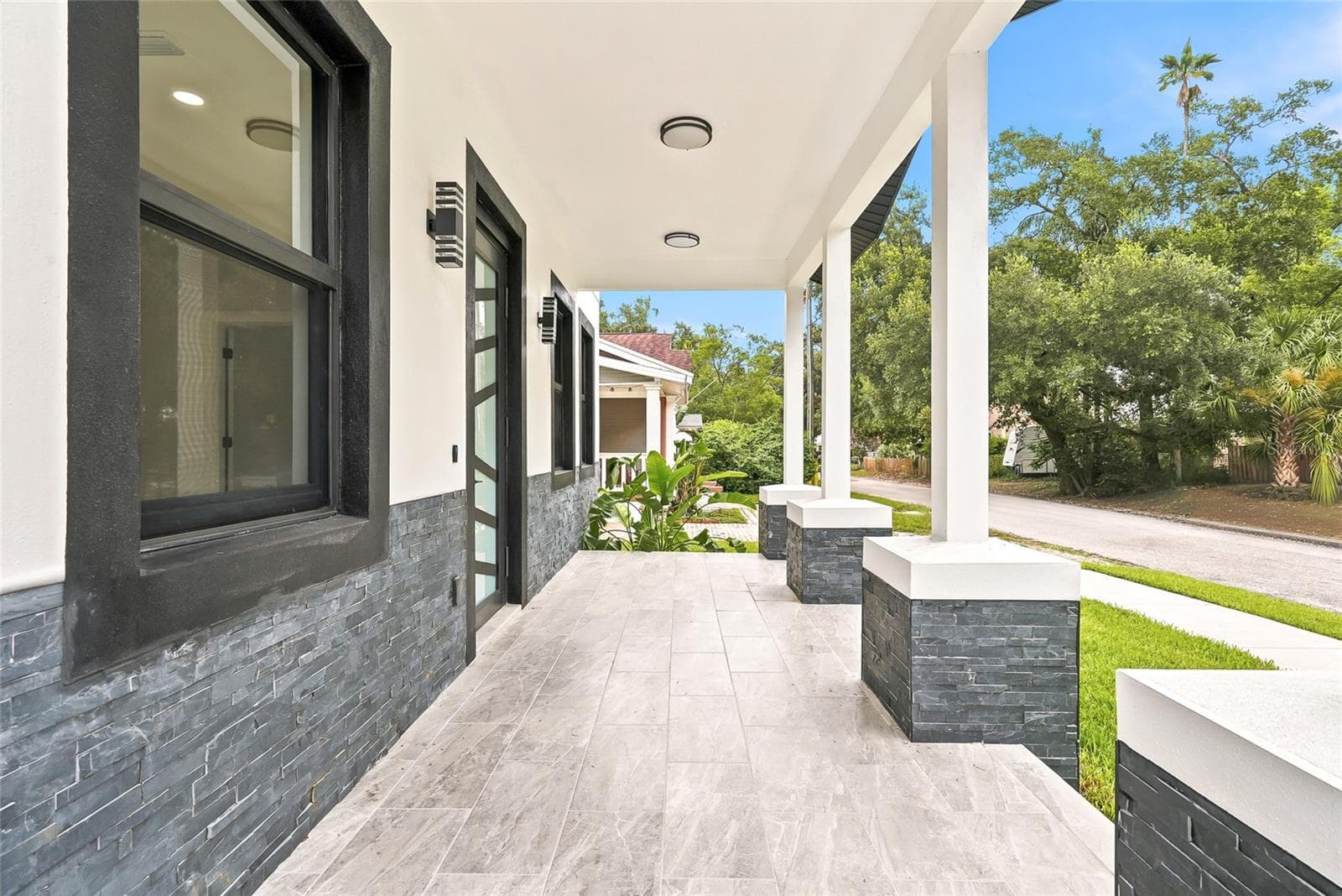 Front Exterior - 7106 N 10TH ST, TAMPA