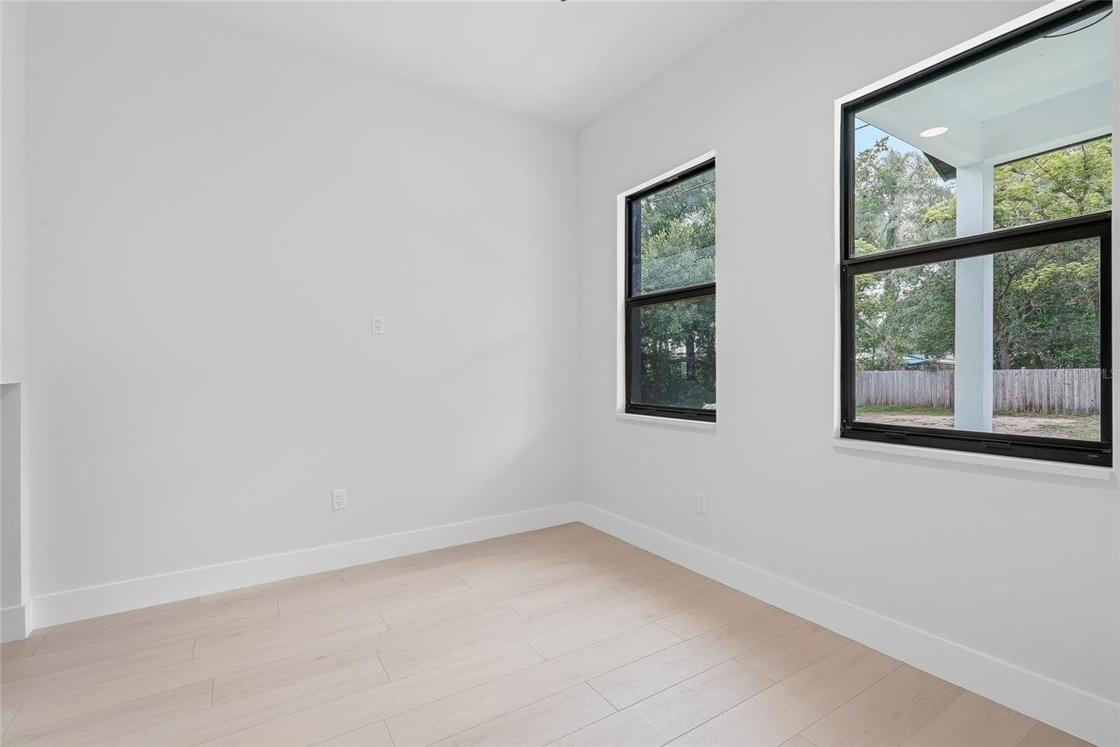 Office / Flex Room - 7106 N 10TH ST, TAMPA