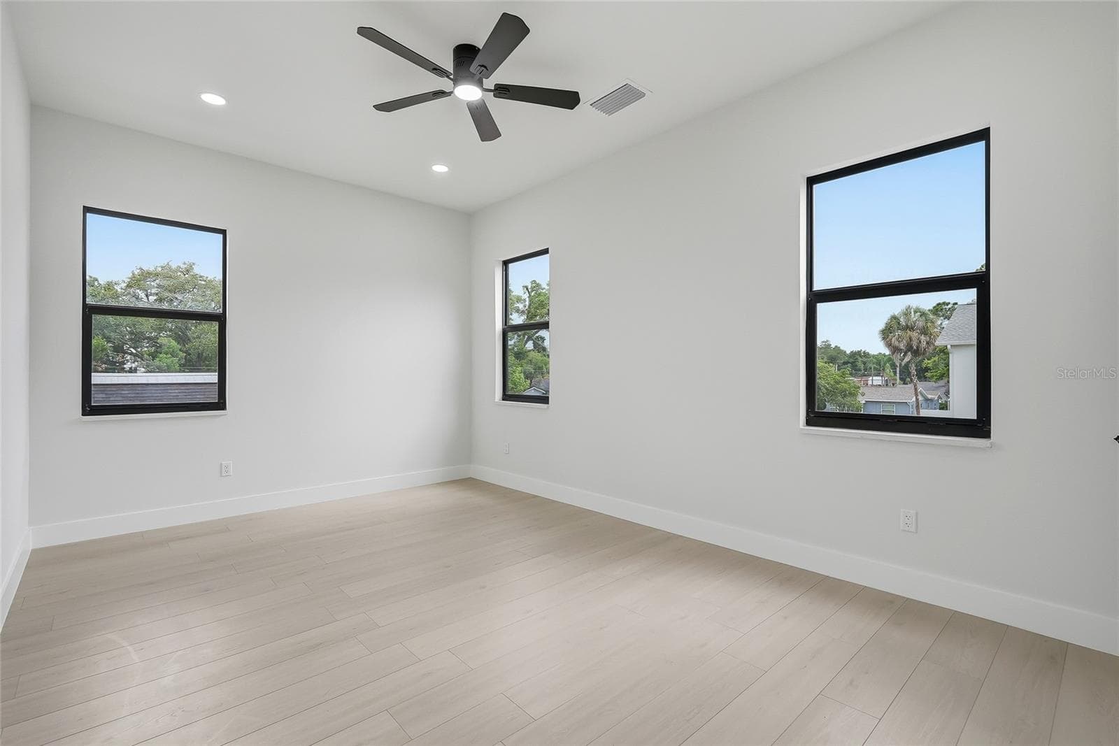 Primary Bedroom - 7106 N 10TH ST, TAMPA
