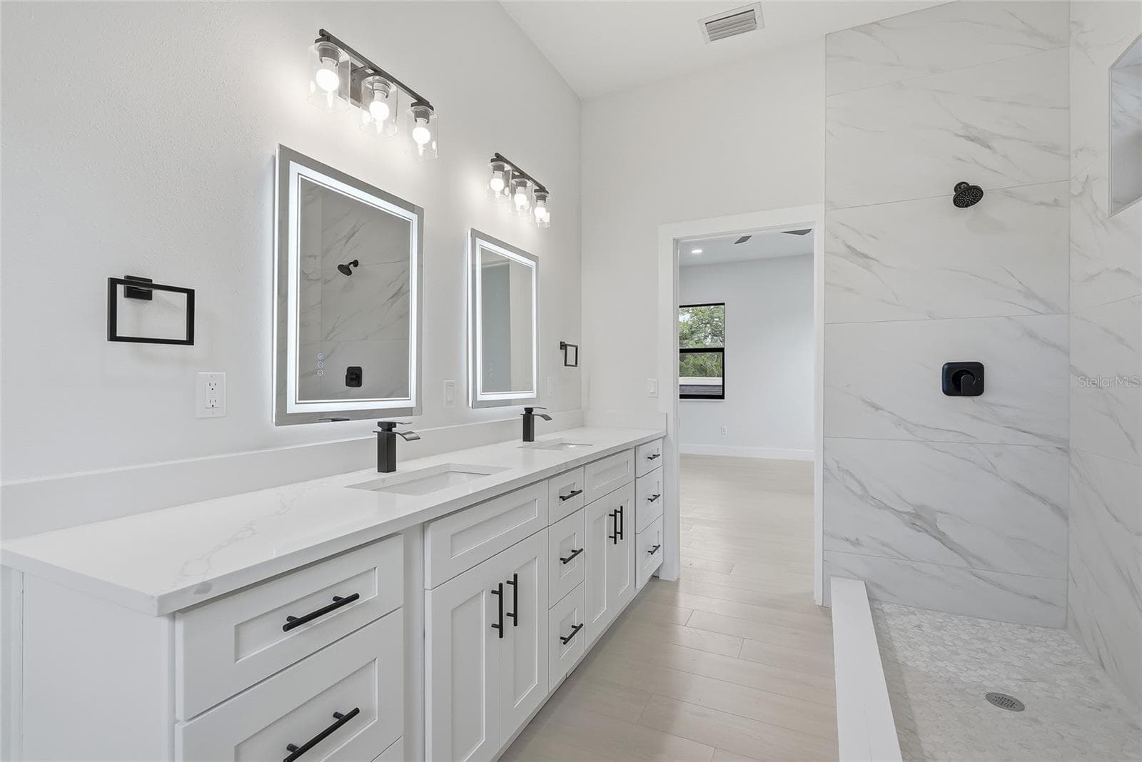 Primary Bathroom - 7106 N 10TH ST, TAMPA