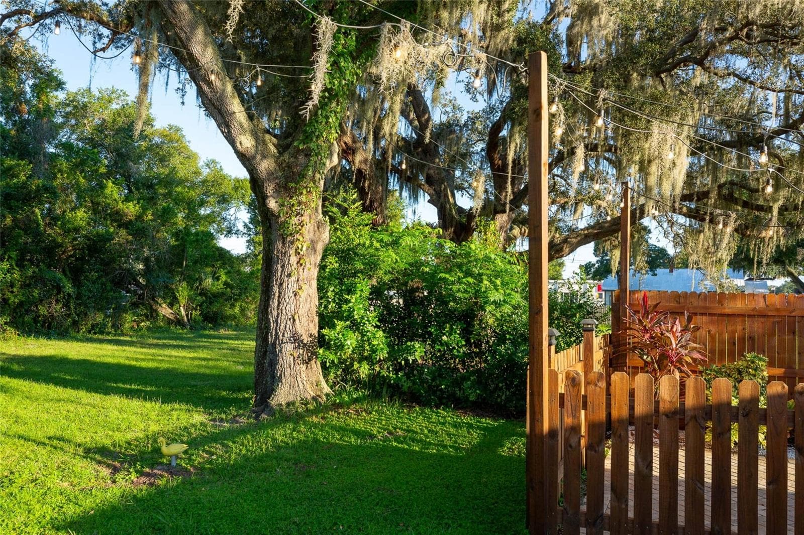 Single Family Residence at 839 3RD ST N, SAFETY HARBOR, photo 23 of 38