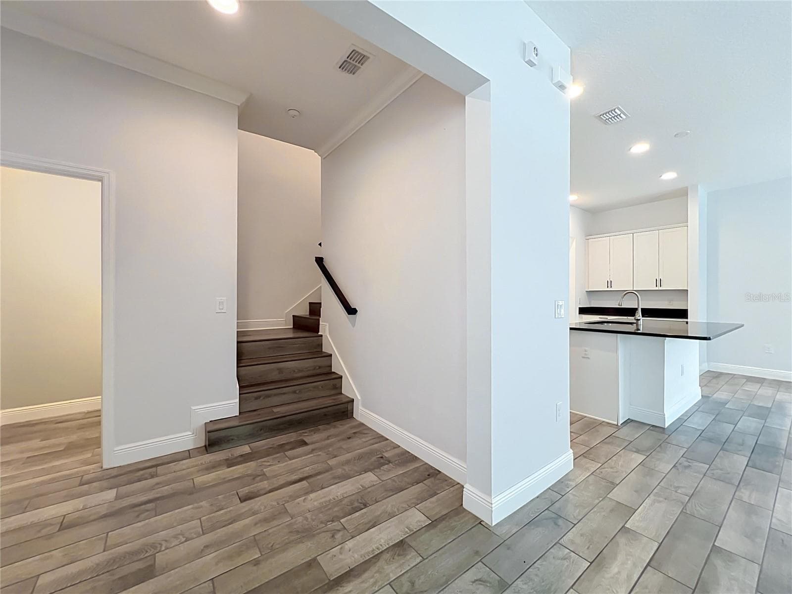 Single Family Residence at 15813 SWEET LEMON WAY, WINTER GARDEN, photo 10 of 64