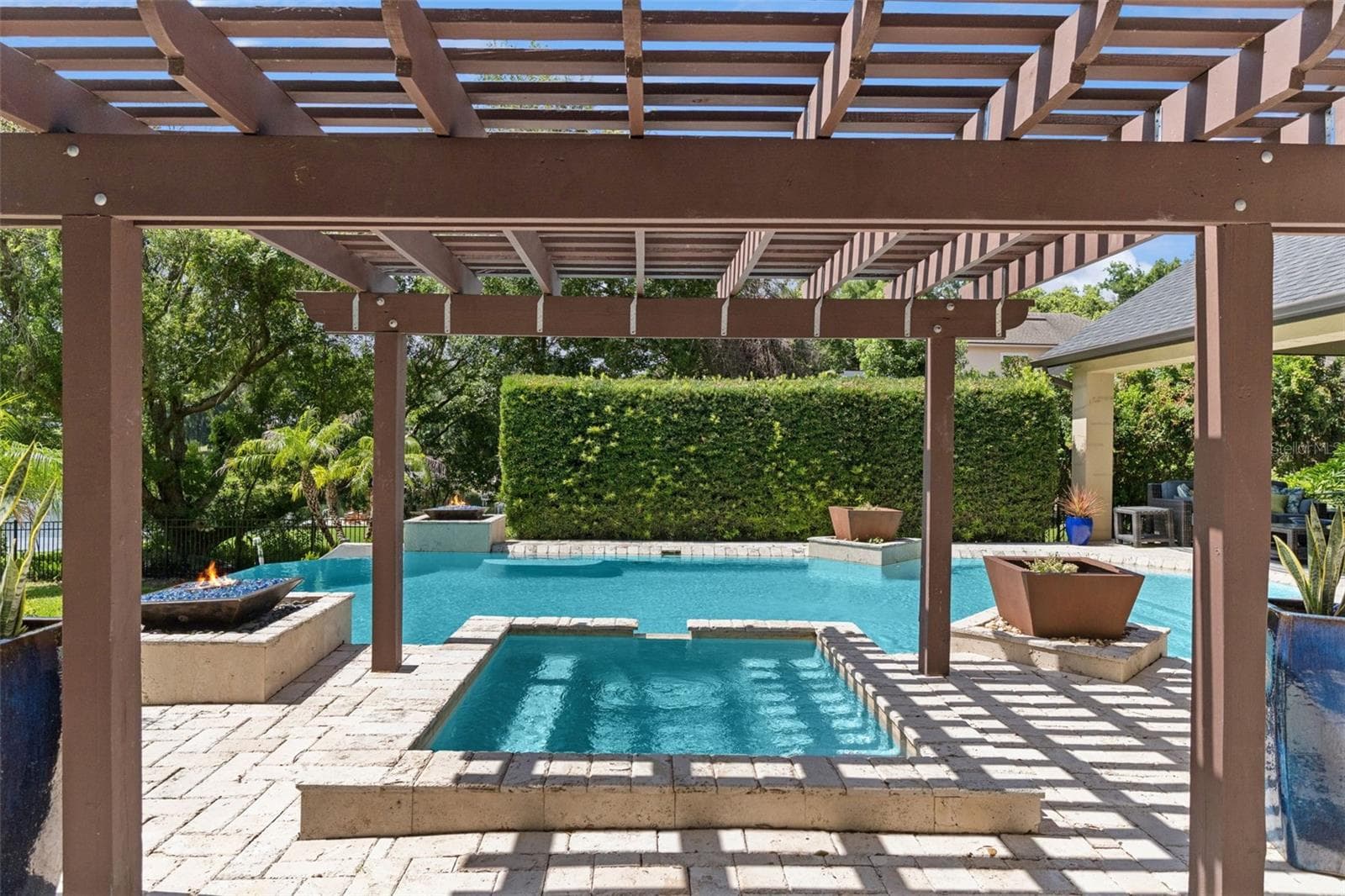 RESORT ENVY - 1629 HEMPEL AVE, WINDERMERE