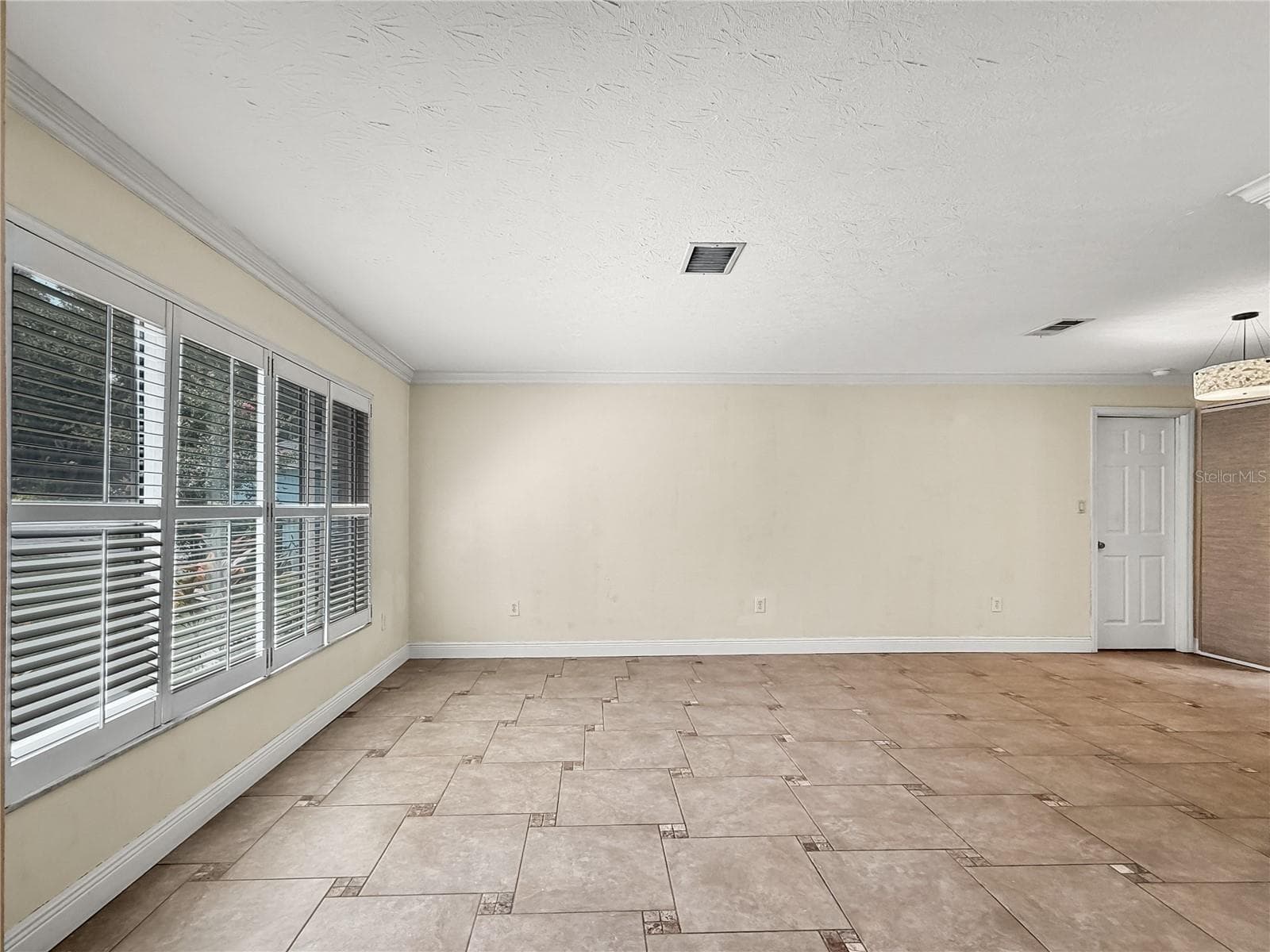 Living Room - 1011 WINDING OAKS DR, PALM HARBOR