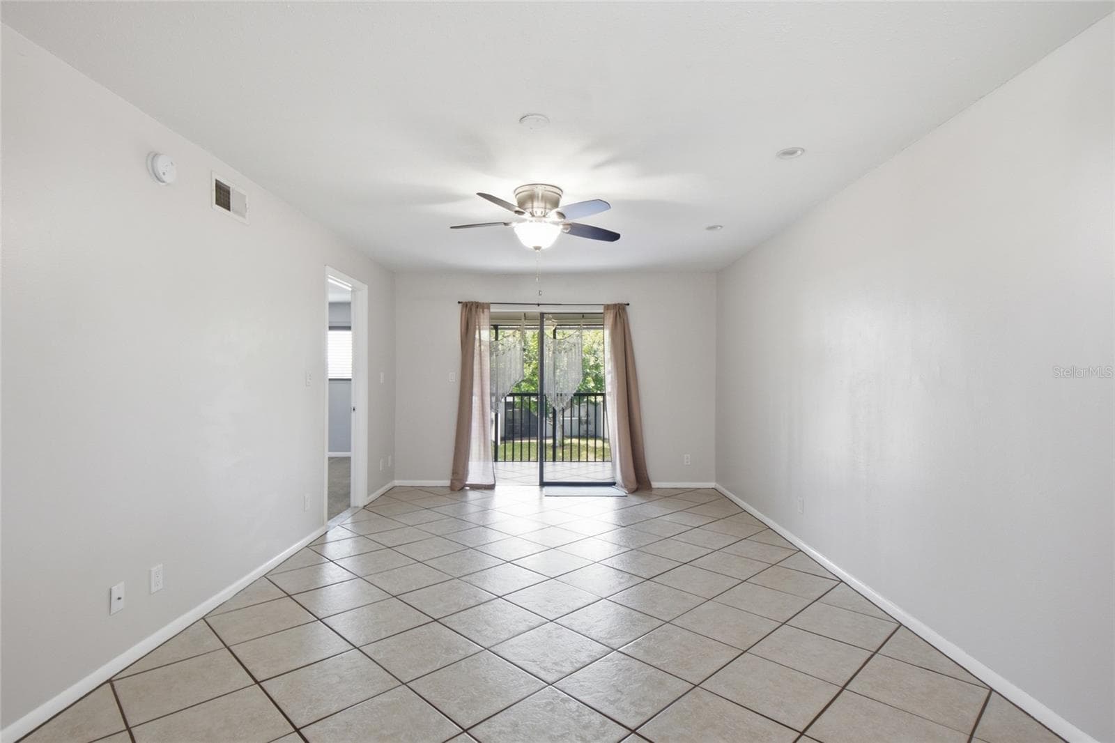 Condominium at 6033 34TH ST W #136, BRADENTON, photo 5 of 36