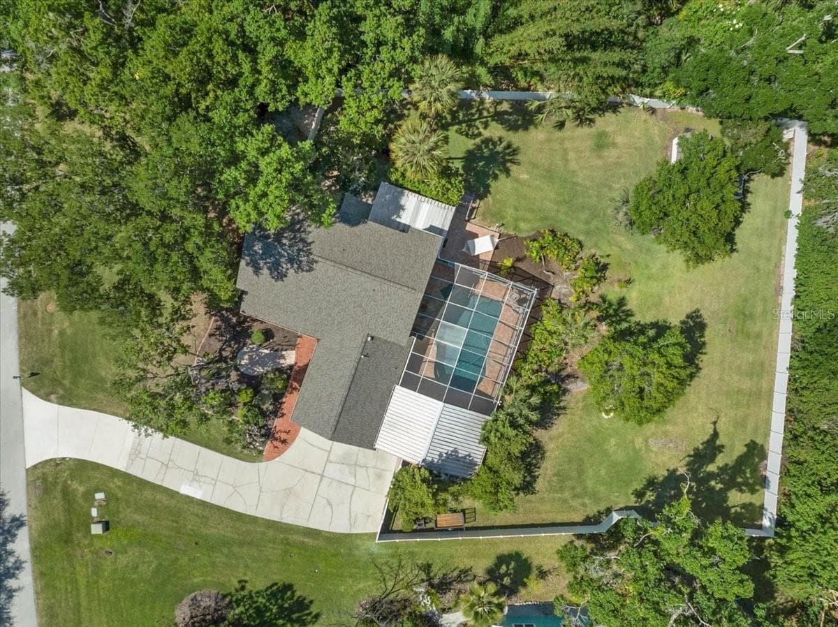 Single Family Residence at 3328 TOBERO LN, SARASOTA, photo 81 of 86