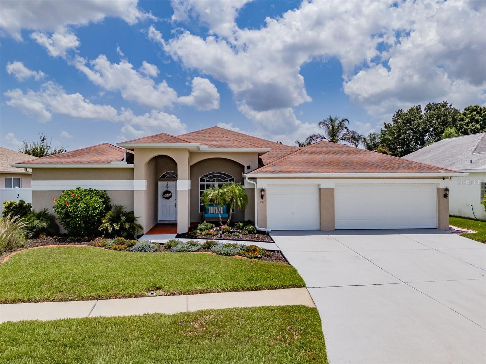 Single Family Residence at 1617 VISTOSO LN, SUN CITY CENTER, photo 8 of 39