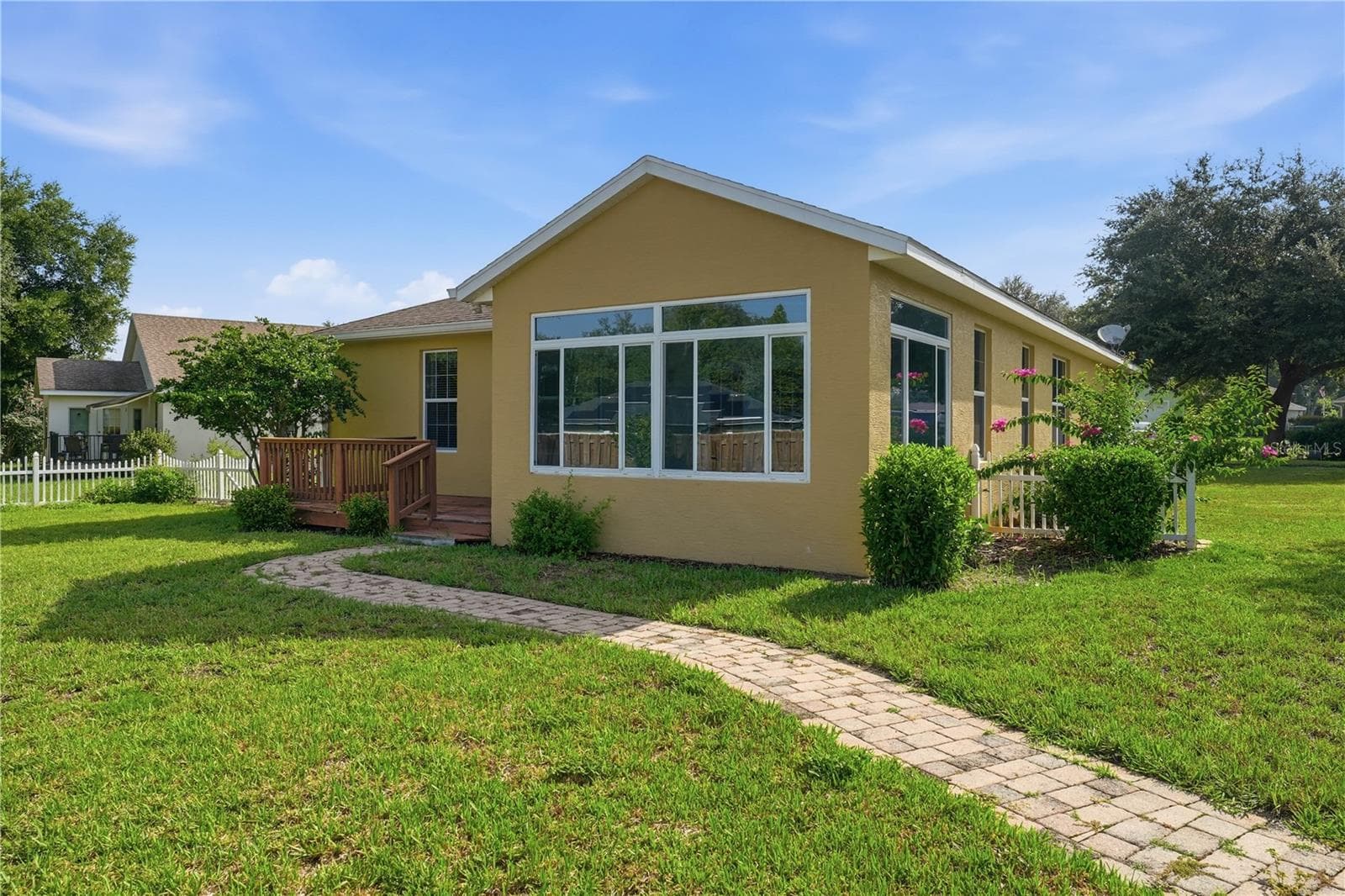 Single Family Residence at 81 TWIN LAKE CIR, UMATILLA, photo 38 of 62