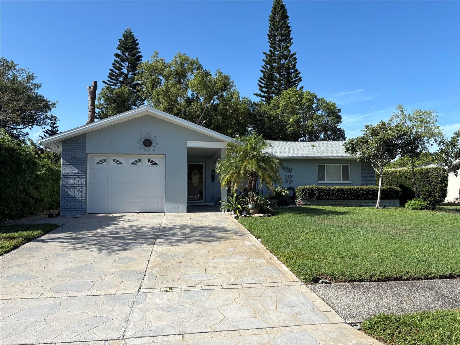 133 STAFFORD CIR