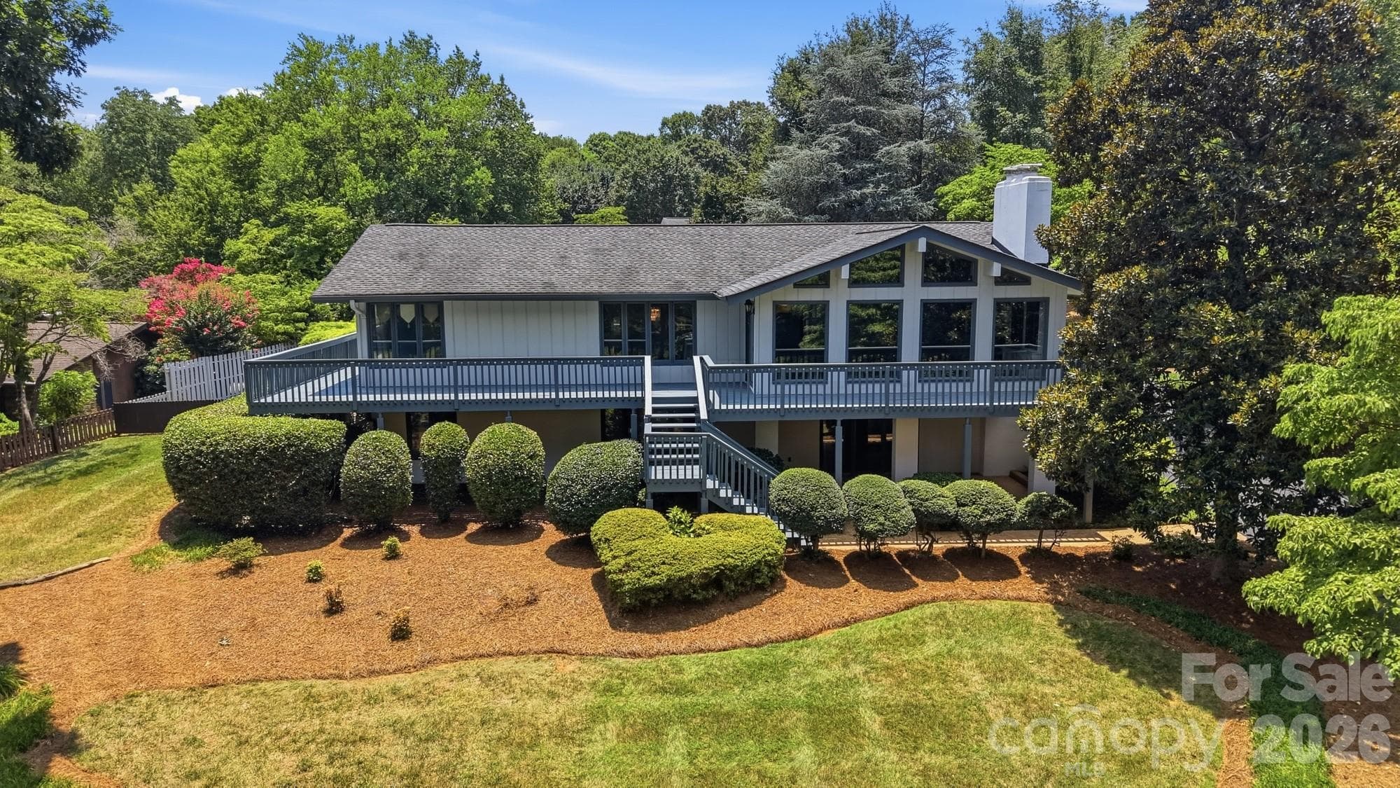 Single Family Residence at 1507 Heatherloch Drive, Gastonia, photo 3 of 48