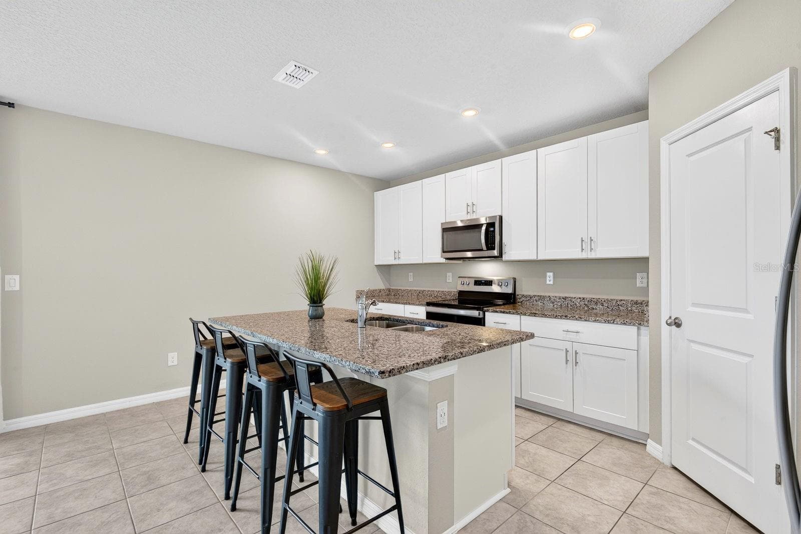 Single Family Residence at 10025 DAYBREAK GLN, PARRISH, photo 22 of 77