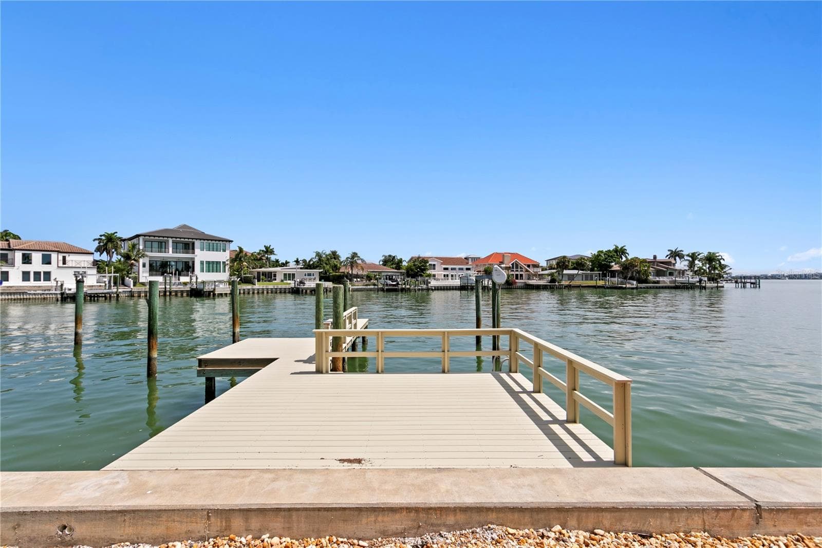 Single Family Residence at 115 ALETA DR, BELLEAIR BEACH, photo 38 of 55