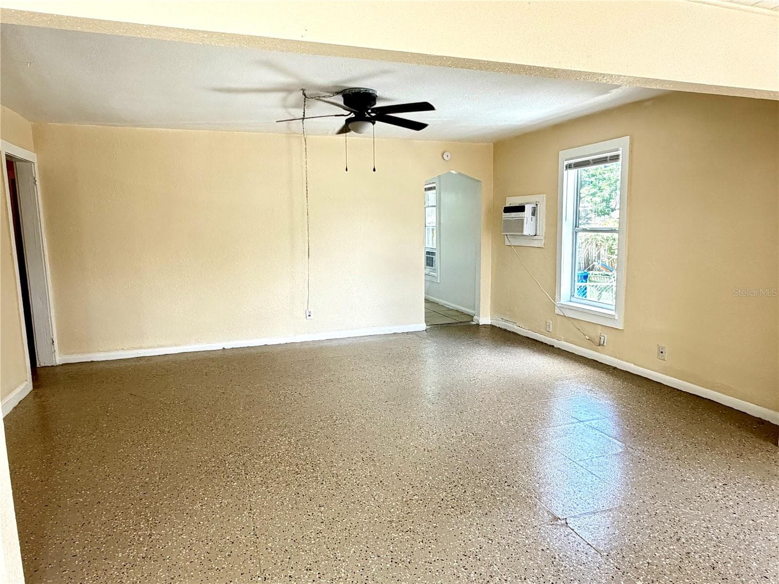 Single Family Residence at 139 AVENUE G SE, WINTER HAVEN, photo 6 of 18