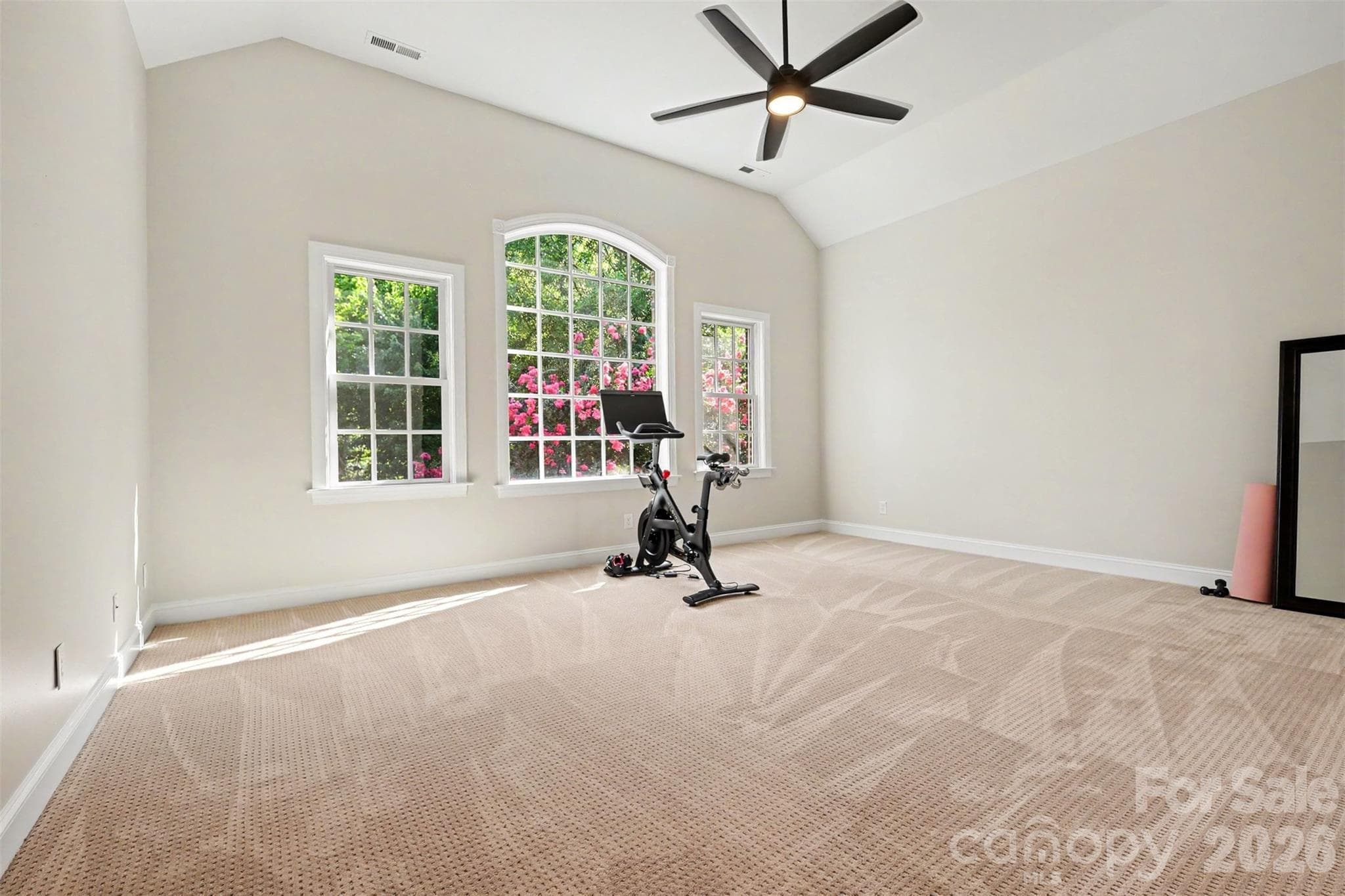 Single Family Residence at 16619 Flintrock Falls Lane, Charlotte, photo 29 of 48