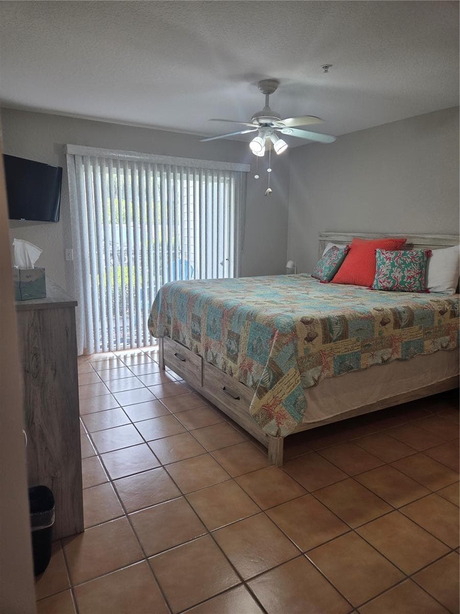 Condominium at 850 S TAMIAMI TRL #801, SARASOTA, photo 14 of 26