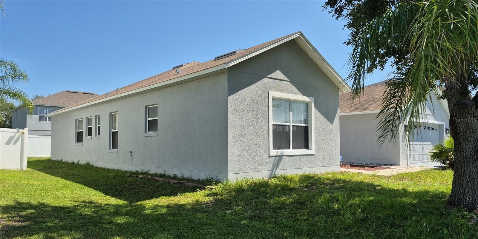 Single Family Residence at 560 VICEROY CT, KISSIMMEE, photo 2 of 18