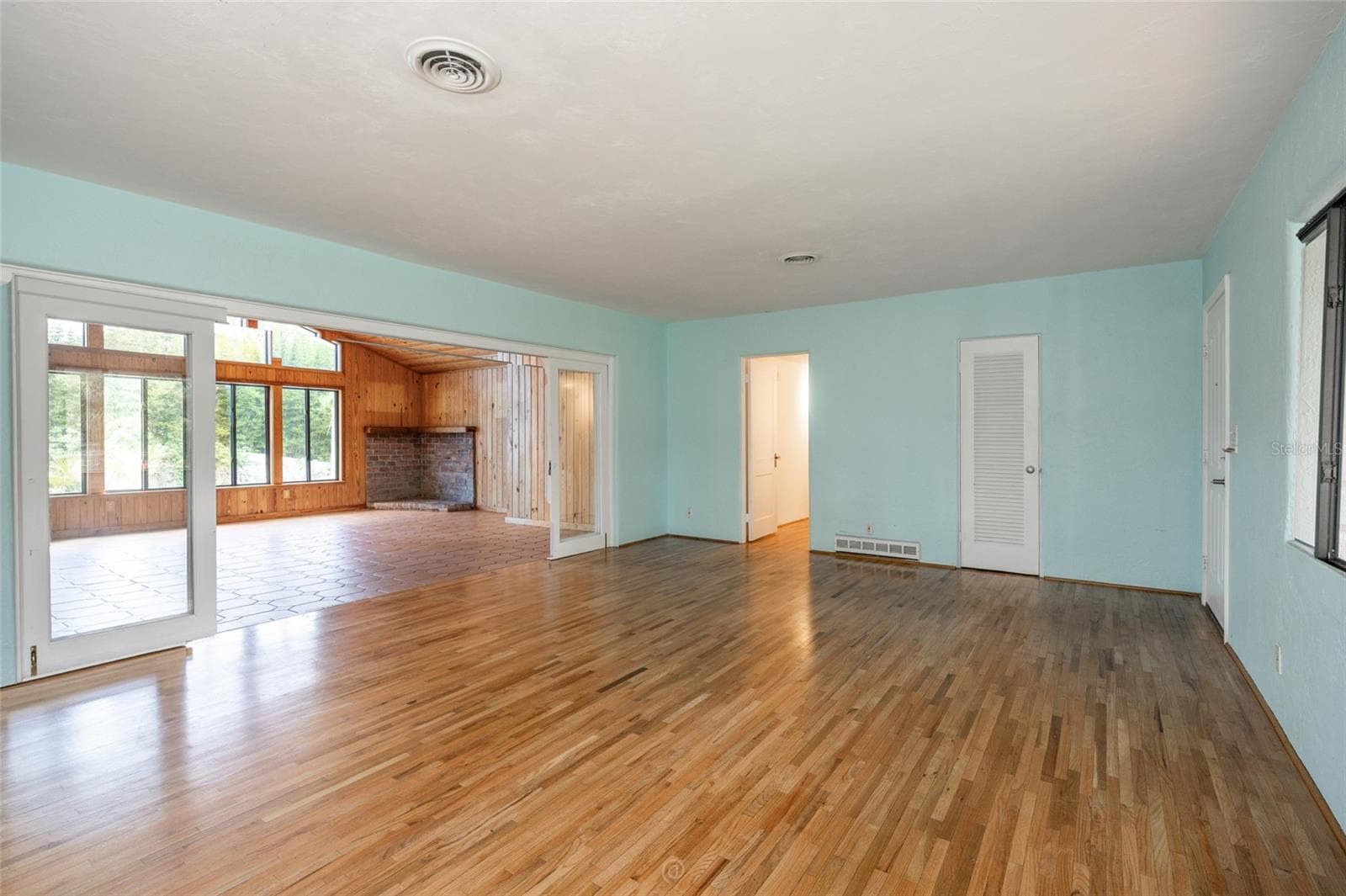 Single Family Residence at 1460 N PENINSULA DR, DAYTONA BEACH, photo 5 of 43