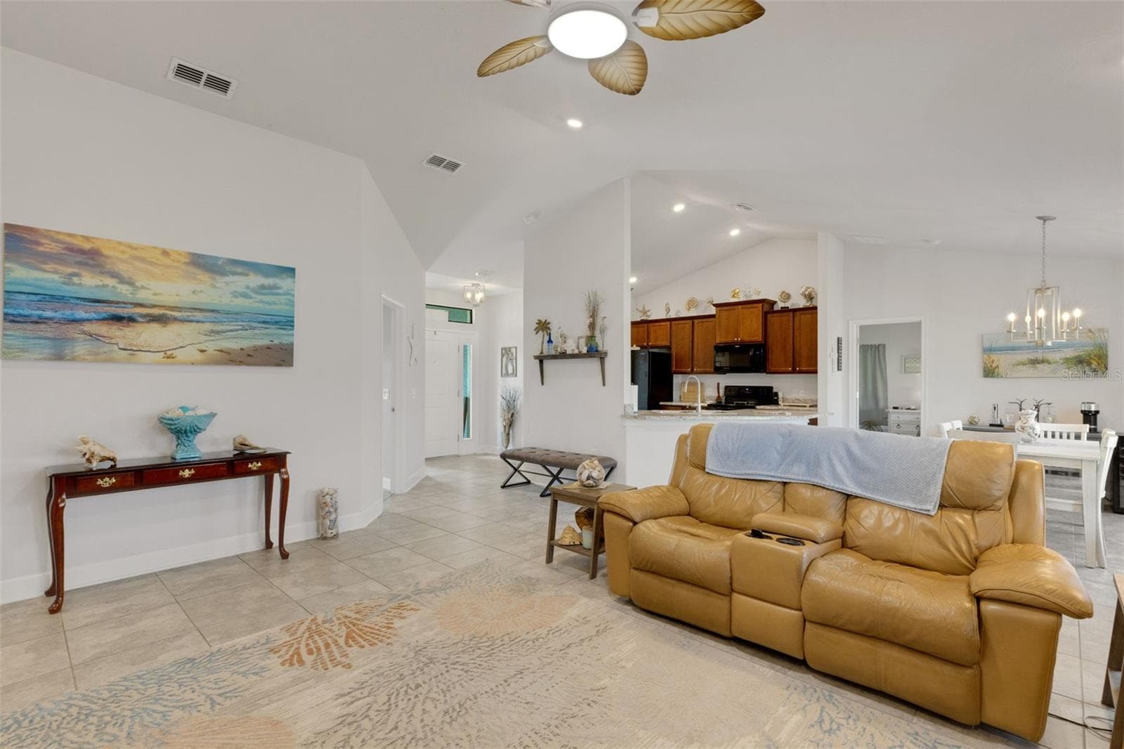 Split bedroom floorplan with 4th bedroom currently utilized as an office. - 220 HERITAGE PARK LN, MULBERRY